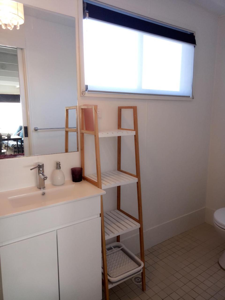 The Husky House Or Little Husky Studio Suite Huskisson Exterior foto